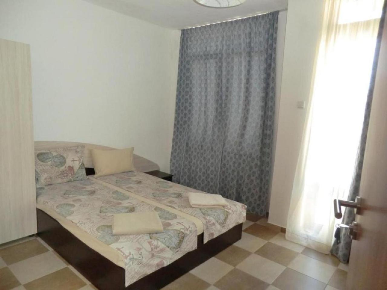 Guest House Petrovi Ravda Quarto foto